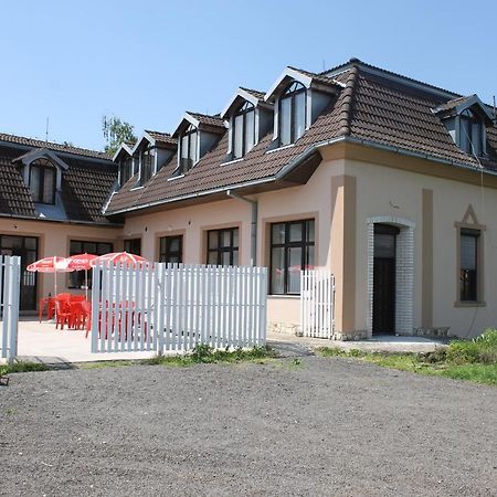 Ubytovanie Toscana Vysne Revistia Esterno foto